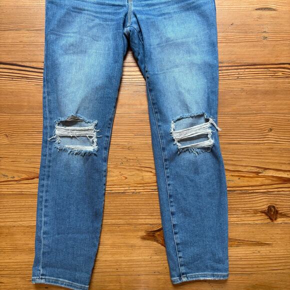Good American Indigo high rise medium wash distressed ankle jeans SIZE 8 - Picture 3 of 6